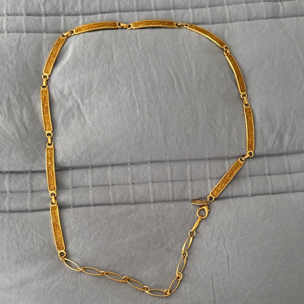 Gold-Tone Textured Link belt